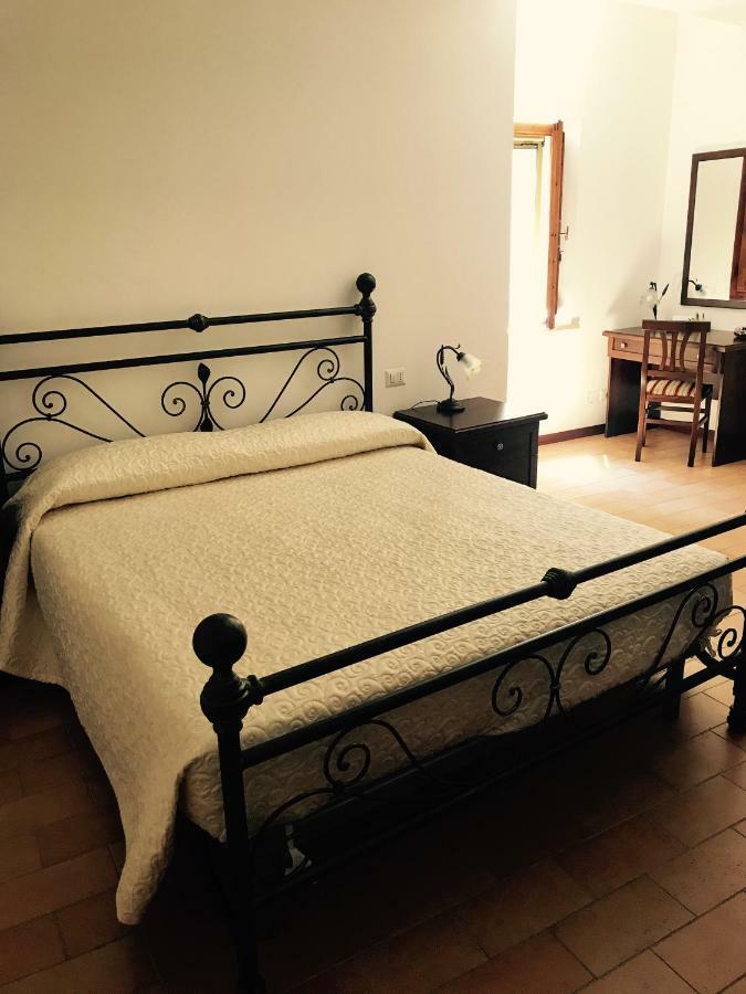 B&B La Dimora Del Capitano Fabriano Dış mekan fotoğraf